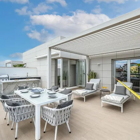 公寓 Newly Built 3 Bdrm Lavish Penthouse Next To 马尔韦利亚